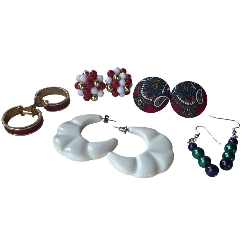 VINTAGE Random Lot of 5 Fashion Jewelry Earrings (See Photos)
